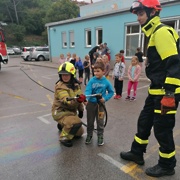 Obisk gasilcev in reševalnih psov