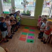 VRTIČKANJE PO Montessori METODI PRI MORSKIH JEŽKIH