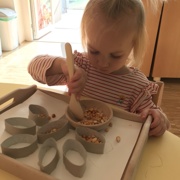 VKLJUČEVANJE MONTESSORI METOD PRI MORSKIH ZVEZDICAH