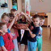 VRTIČKANJE PO Montessori METODI PRI MORSKIH JEŽKIH