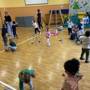 PRAZNIČNO DRUŽENJE